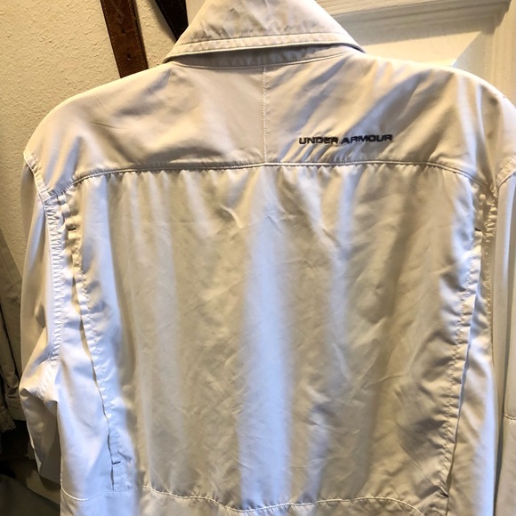 Under Armour Fishing shirt - Picture 2 of 2